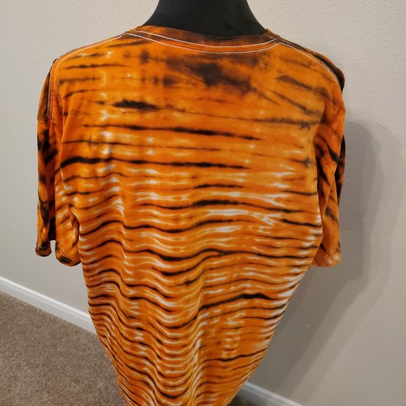 Tie dye boho style unisex T shirt size XL. 100% soft cotton. - Picture 6 of 9